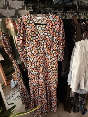 fresh Black Midi Dress with Multicolor Floral Print